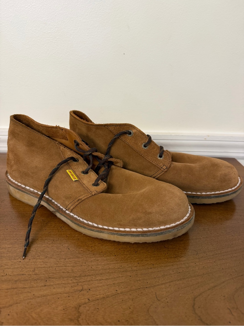 Men's Suede Chukka Boots in Tan Suede - Picture 2 of 7